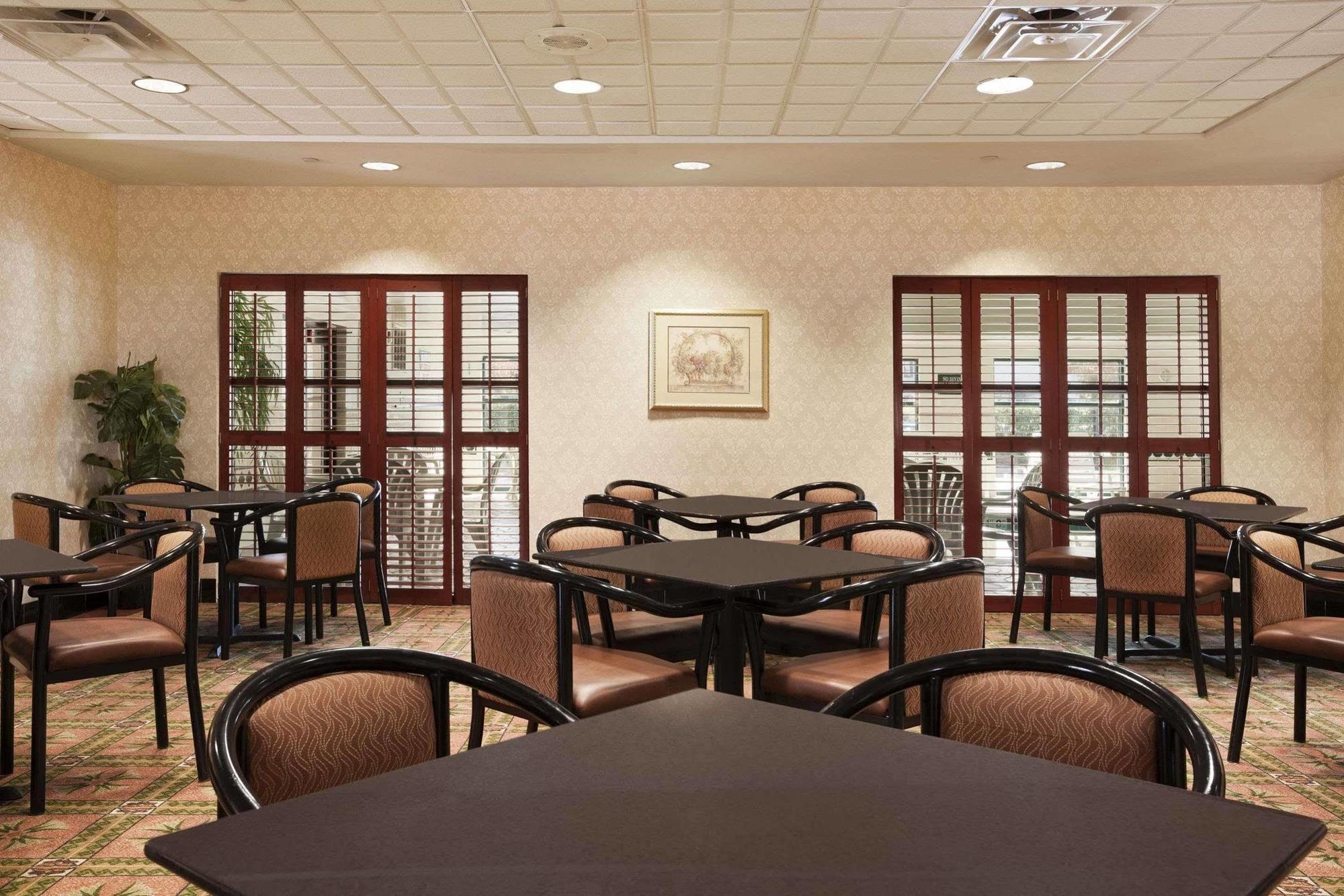 Wingate By Wyndham Chesapeake Otel Dış mekan fotoğraf